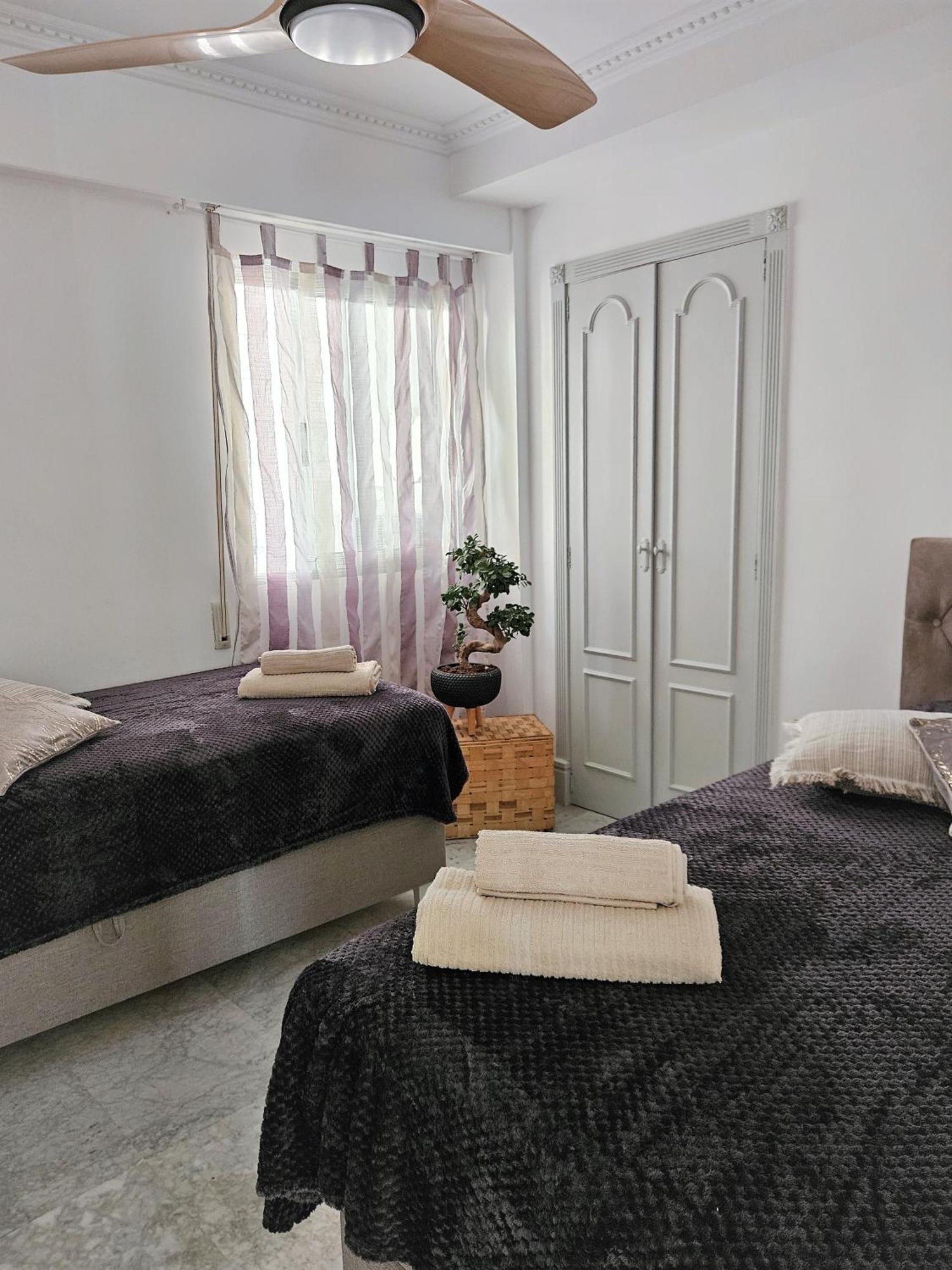 סנטה פולה Mirador Apartments Beach First Line מראה חיצוני תמונה