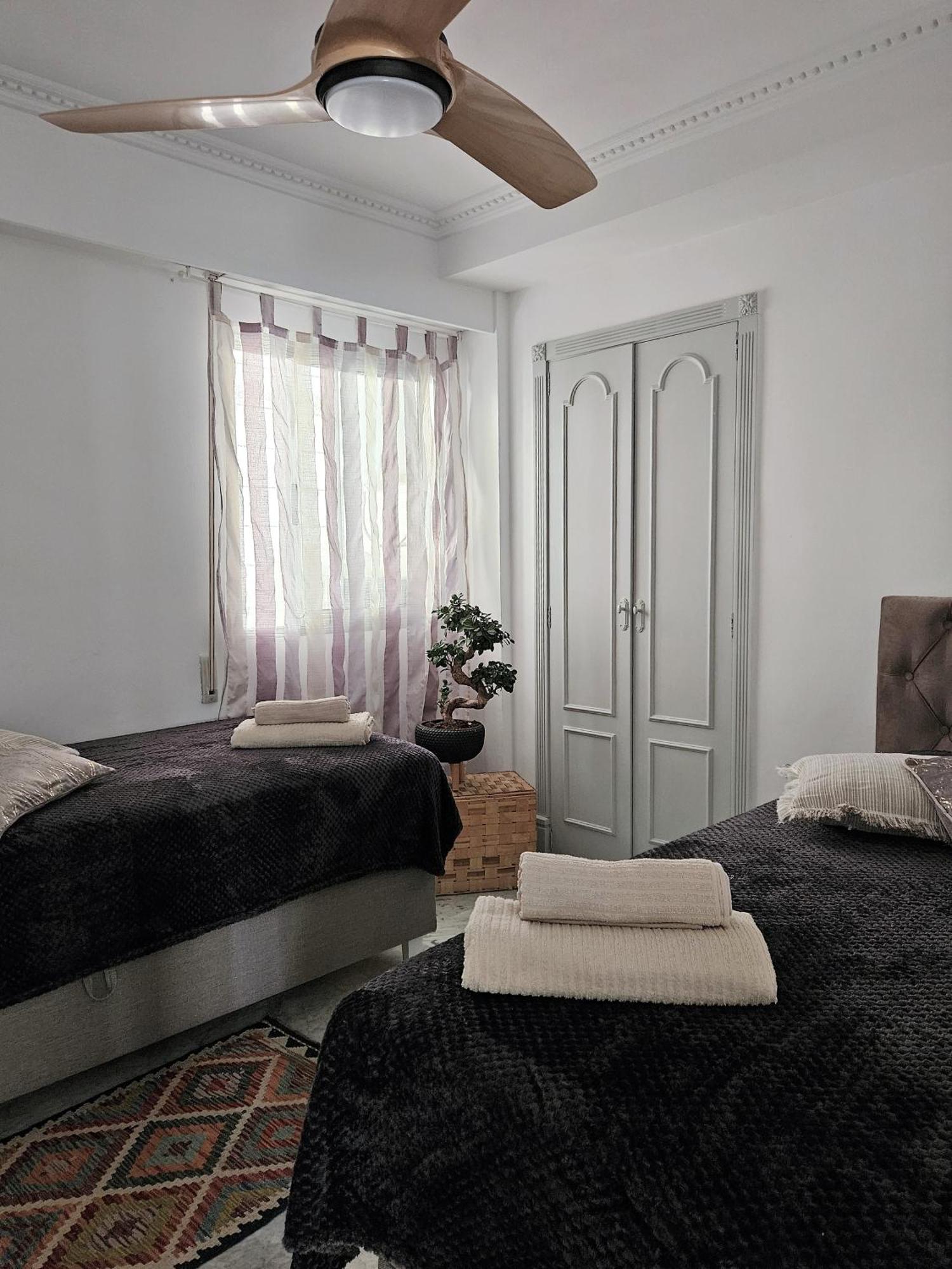 סנטה פולה Mirador Apartments Beach First Line מראה חיצוני תמונה